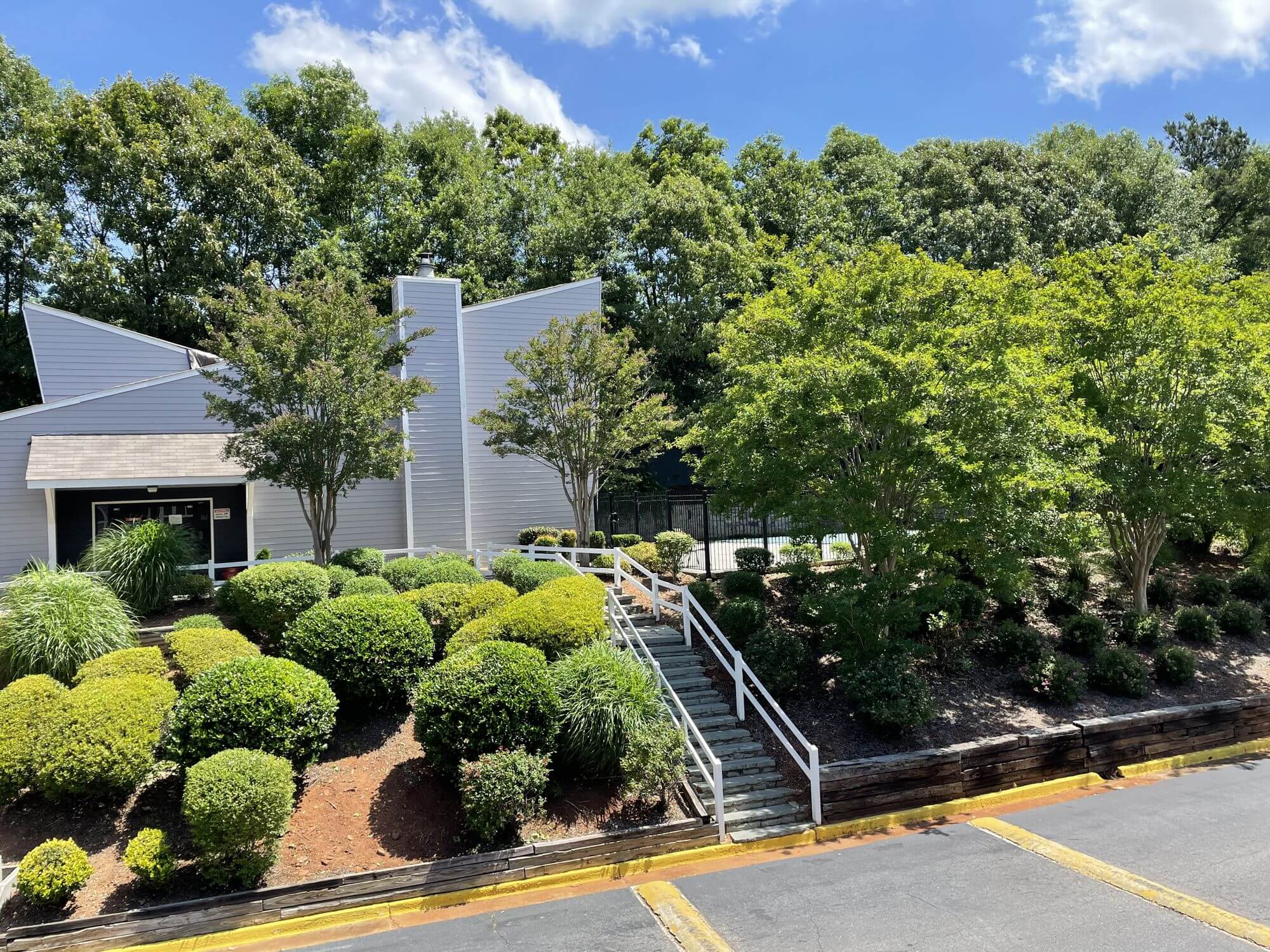 TheAbernathy ClubhouseExterior01